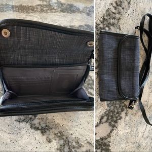 Thirty one crossbody wallet